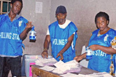 Ballots being counted in the 2007 elections.