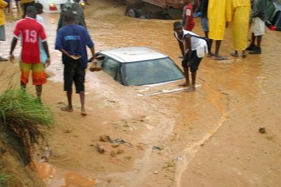 Flooding in Angola's capital of Luanda, 2007