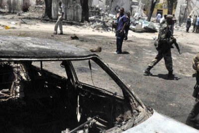 Un attentat suicide au véhicule piégé devant un bâtiment officiel de Mogadiscio a coûté la vie à au moins 65 personnes.
