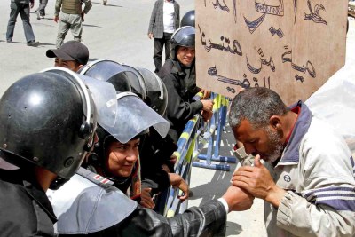 La police égyptienne, à l'image d'une grande frange de la population, est entrée dans la vague de contestation contre la manière dont le régime de Mohamed Morsi gère le pays
