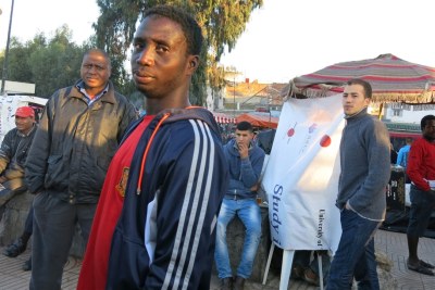 Des migrants africains dans les rues de Rabat
