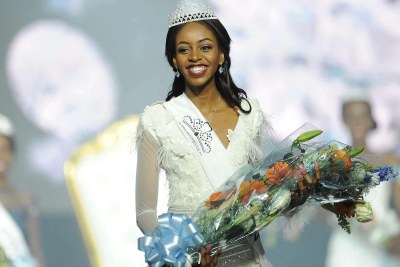 Miss Botswana 2016 Thata Kenosi.