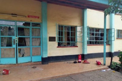Les responsables de l'éducation ont fermé indéfiniment le lycée pour filles de Kisumu le 2 juillet 2018 après que des élèves se soient déchaînés et aient détruit des biens.