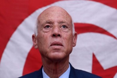 Le candidat indépendant, Kaies Saied, a été élu président de la Tunisie, avec 72,71 % des voix exprimées au second tour de l'élection présidentielle .