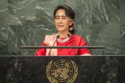 Aung San Suu Kyi, State Counsellor and Minister for Foreign Affairs of the Republic of the Union of Myanmar, addresses the general debate of the General Assembly’s seventy-first session on 21 September 2016.